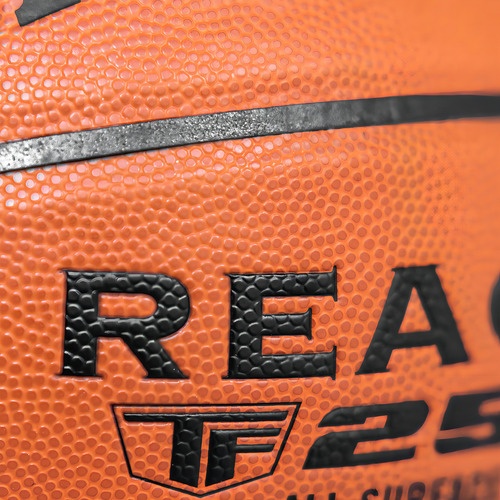 Baloncesto Interior-exterior Spalding React Tf-250, 29.5 Pu. Color Naranja