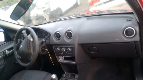 Imagem 5 de 12 de Sucata Celta 2015 1.0 Flex - Rs Auto Peças Farroupilha