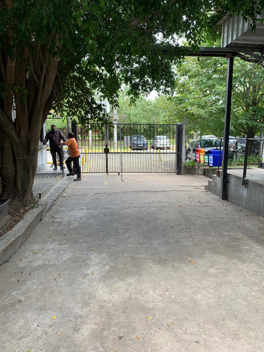Fabrica En Venta Escobar