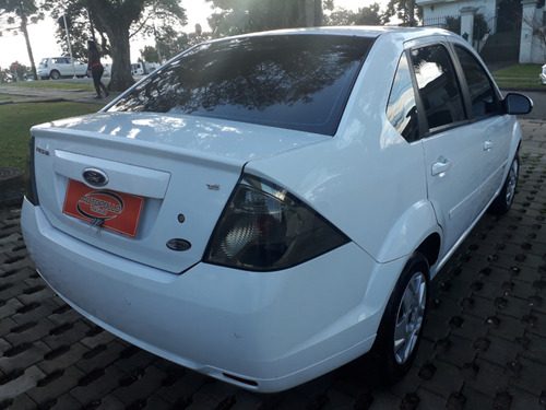 Ford Fiesta 1.6 MPI CLASS SEDAN 8V FLEX 4P MANUAL