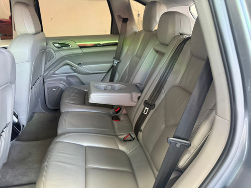 Porsche Cayenne 4.8 V8 S 5p