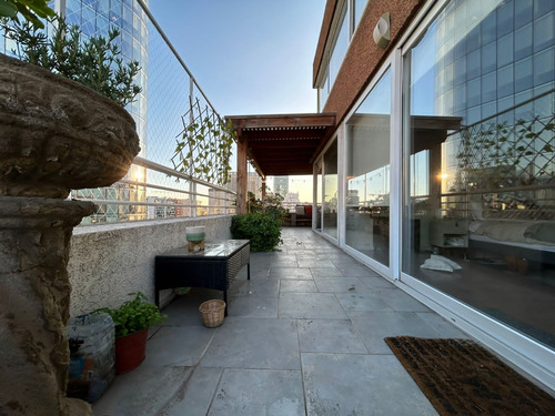 A. De Córdova/tipo Penthouse/4 Dormitorios/remodelado