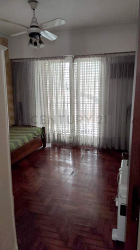 11 E/ 41 Y 42. Casa De 4 Dormitorios En Venta La Plata