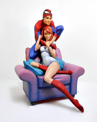 Spider-man And Mary Jane Maquette By Sideshow 