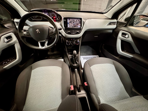 Peugeot 208 1.5 Allure Touchscreen