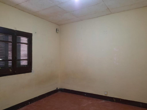 Imagen 8 de 15 de Venta De Casa 2 Dormi Zona Sur.