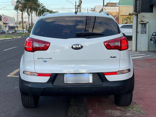 Imagem 7 de 13 de Kia Sportage 2.0 Lx 4x2 16v Flex 4p Automático