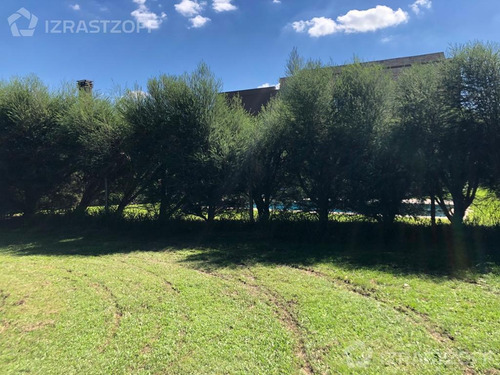Imagen 2 de 13 de Terreno En Venta- Oportunidad- San Isidro Labrador