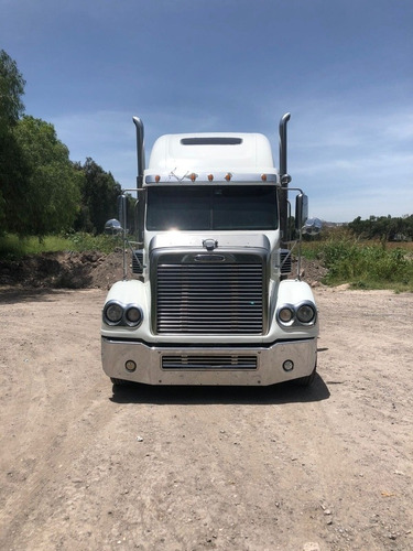 Imagen 1 de 10 de Freightliner Coronad