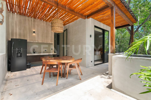 Villa En Venta Tulum De Tres Habitaciones Y Tres Baños Y Medio Ubicacion Ideal