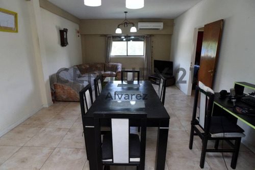 Imagen 1 de 23 de Departamento En Venta 3 Amb Con Cochera Lanus