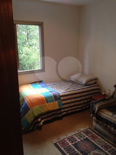 4 Dormitórios, 1 Suite, 1 Vaga - 375-im82205