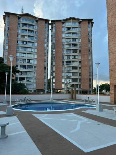 Apartamento En Alquiler En Parque Caiza, La Joya Lv
