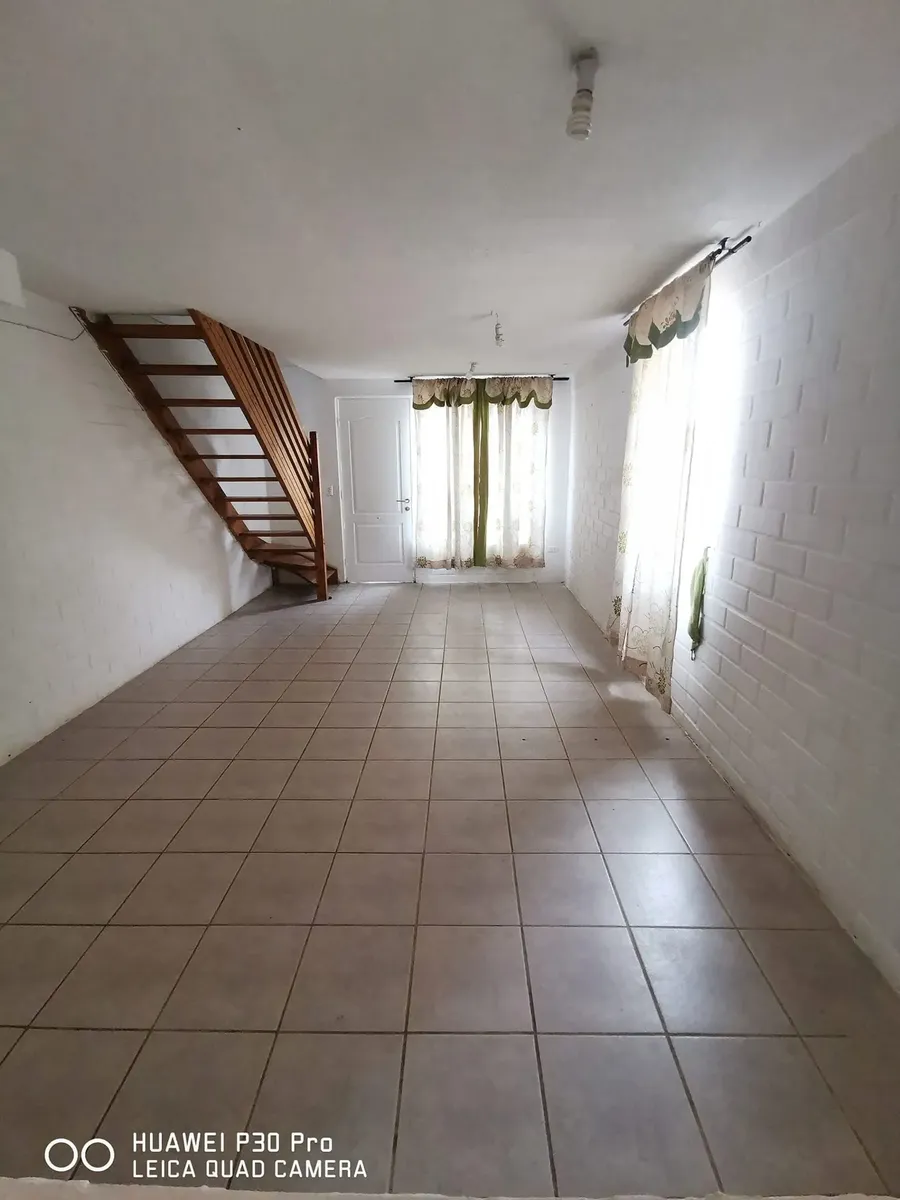 Imagen 5 de 9 de Se Vende Propiedad 2d-1b-1e, Manzano Norte, Padre Hurtado