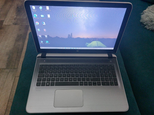 Laptop Hp Pavilion Radeon R6 Con Ram De 12gb Impecable