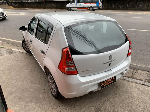 Sandero Authentique 1.0 Flex 2012