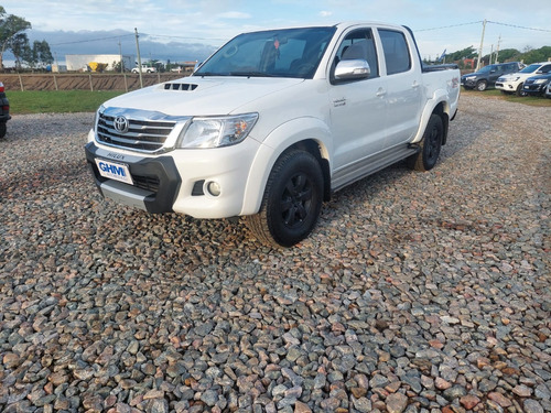 Toyota Hilux 3.0 Cd Srv Cuero Tdi 4x4 5at - A4