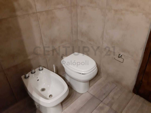 Imagen 26 de 30 de Venta Importante Casona En 2 Plantas Mas 2 Departamentos En Villa Ballester