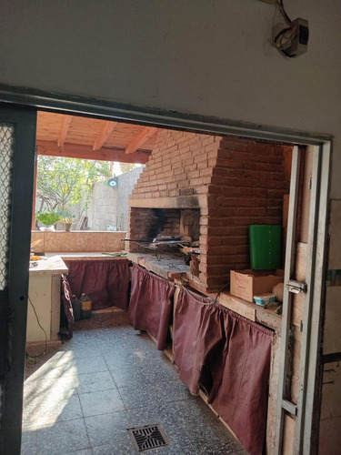 Venta Casa Ciudad De La Rioja. 3 Dor, 2 Baños Barrio Mis Montañas