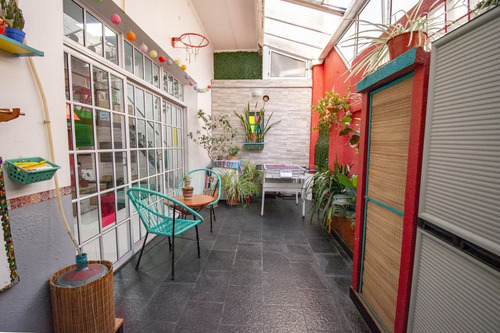 Venta Casa 5 Ambientes Con Garage Patio Y Terraza