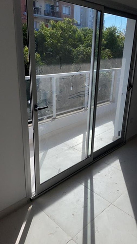 Imagen 25 de 27 de Departamento - Moron
