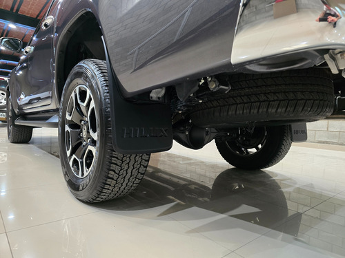 Toyota Hilux Pick-up 2.8 Cd Srx 177cv 4x4 At