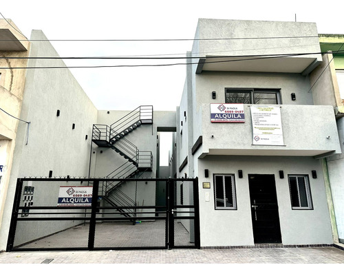Alquiler - Nuevo Duplex 3 Amb En Banfield!