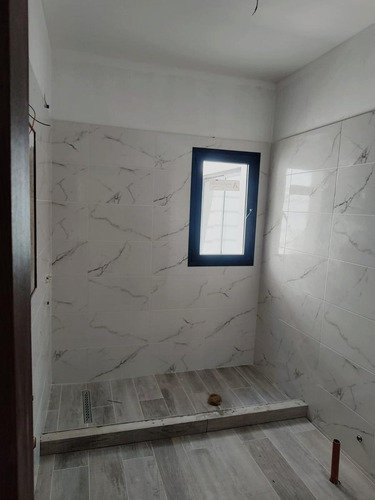 Casa En Arguello A Estrenar Con Pileta