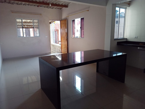 Vendo Um Sobrado Com 4 Casas Todas Alugadas,,,