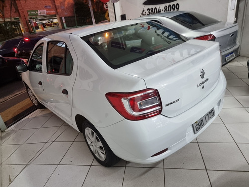 Imagem 4 de 8 de Renault Logan 2016 1.0 16v Authentique Hi-flex 4p
