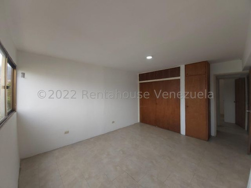 Imagen 11 de 14 de Apto En Venta 22-17705 Daisbelis Tarazona 0424-2925931