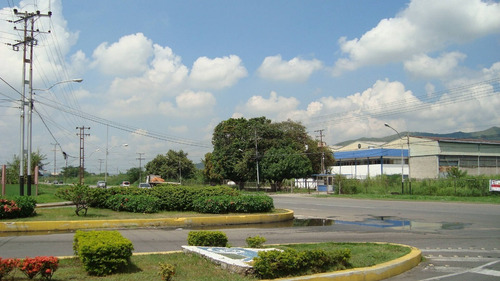 Imagen 3 de 18 de Grecia Nassaralianh Alquila Galpón En Carretera Nacional Los Guayos Guacara 0412-8669181