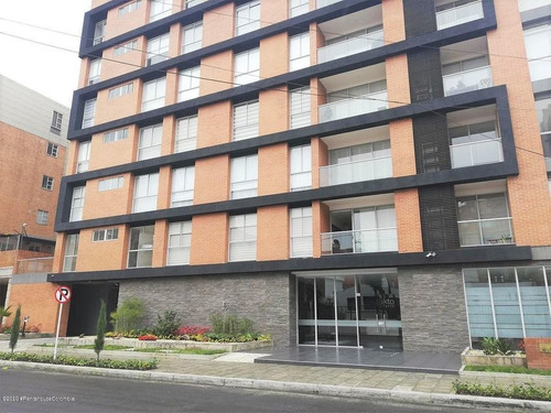 Imagen 1 de 24 de Arriendo Apartamento En Chico Navarra C.o 22-1747