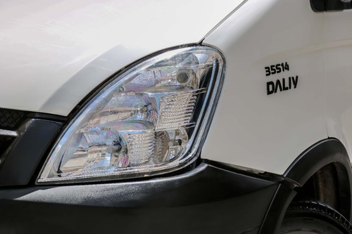 Imagem 12 de 13 de Iveco 35s14