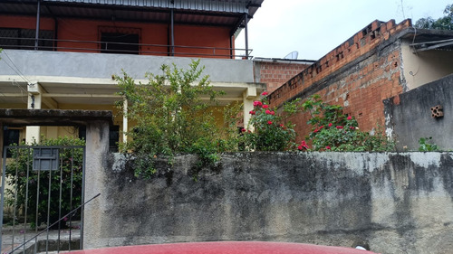Vende-se Terreno Com 4 Imóveis