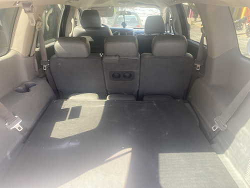 Camioneta De 8 Cil, Automática, Asientos En Piel Gris