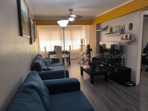 Rent-a-house Vende Apto En La Candelaria #24-24758