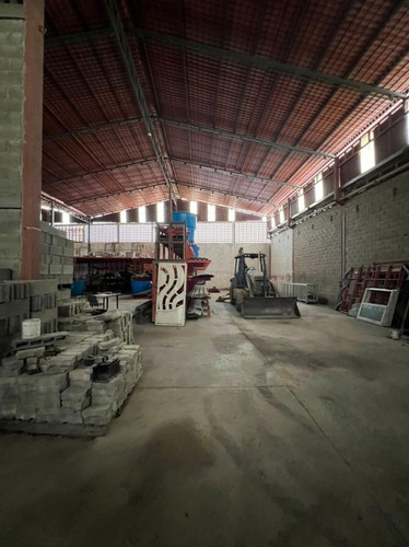 Imagen 8 de 29 de Terreno De 3380 Mt2 Con 5 Galpones, Av Intercomunal, Gran Oportunidad!!