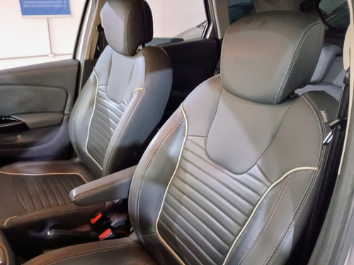 Renault Captur 1.616v Intense Sce X-tronic 5p