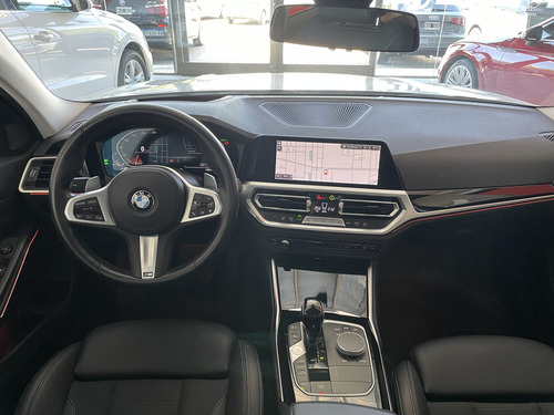 BMW Serie 3 3.0 330i Sedan Sport Line 252cv