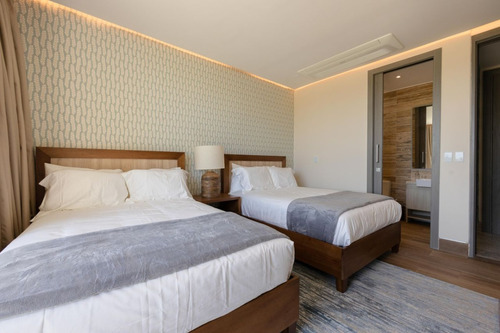 Apartamento Amueblado De 2 Habitaciones + Servicio En Alquiler En Cap Cana, Punta Cana, Vista Al Mar