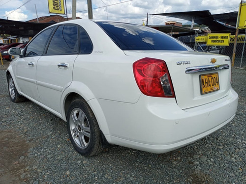 Chevrolet Optra Advance Sedan Mecanico Blanco Mod 2011