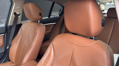 BMW Serie 3 2.0 330ia Luxury Line At