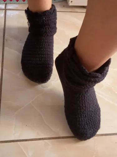 Bota De Croch Com Solado De Havaianas