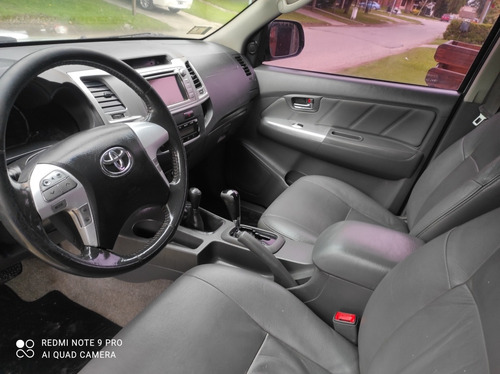 Toyota Hilux 3.0 Cd Srv Cuero I 171cv 4x4 5at 2012