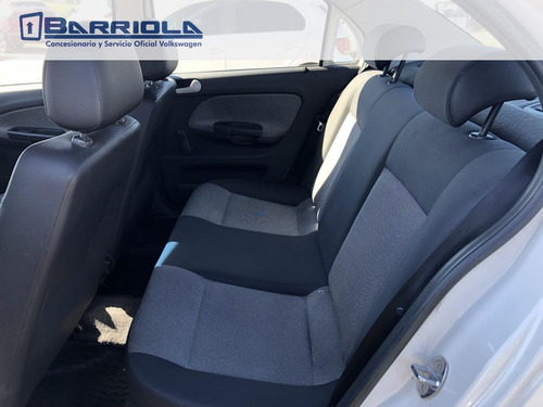Imagen 9 de 14 de Volkswagen Gol Sedan 2014 Excelente Estado - Barriola