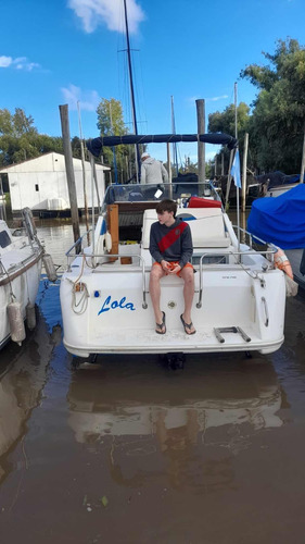 Crucero Intruder 7.20, Motor Mercruiser 4.3 Pata Alpha One.