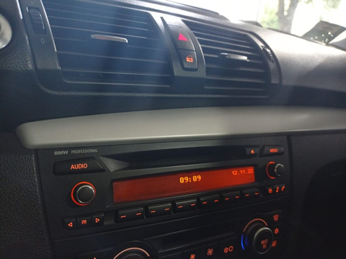 Imagen 10 de 12 de Bmw Serie 1 2.0 120d Active 177cv (at-cuero)
