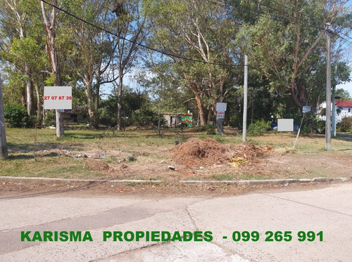 Imagen 3 de 5 de En Playa Grande, Piriapolis, 1030 Mtrs En 2 Lotes Colindantes. A Metros De Rambla.