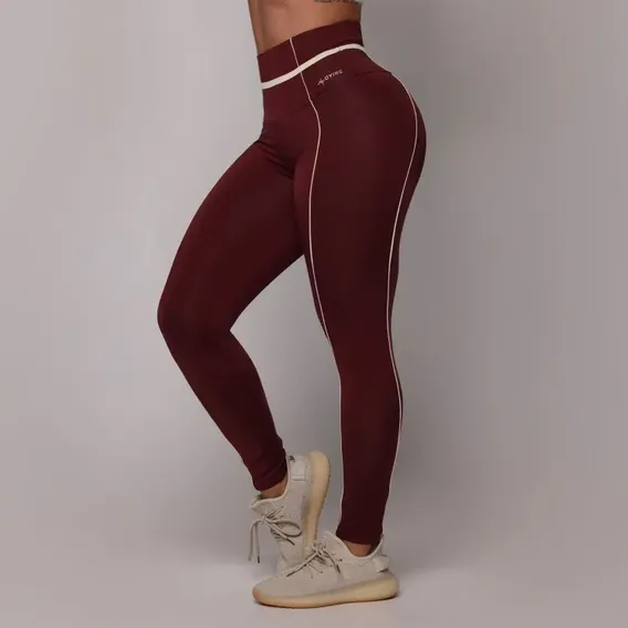 Calça Legging Queens Blackout Gloss Bordô Breeze